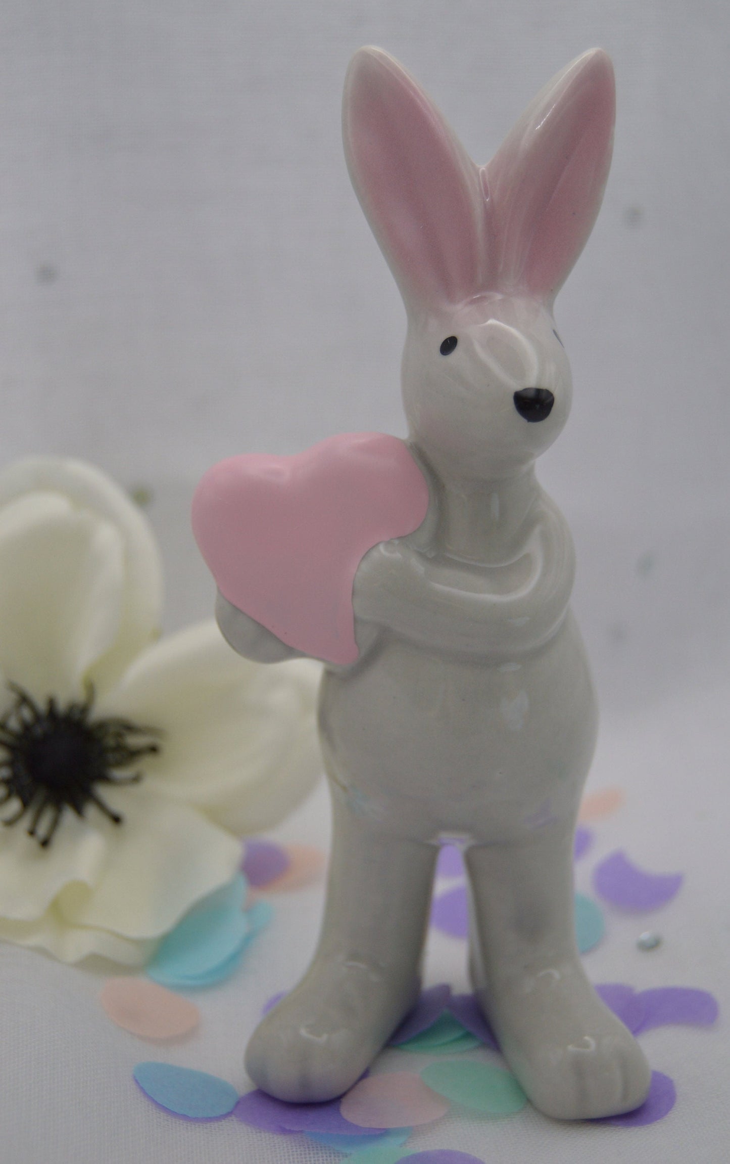 Cute Ceramic Rabbit Ornament Holding Heart