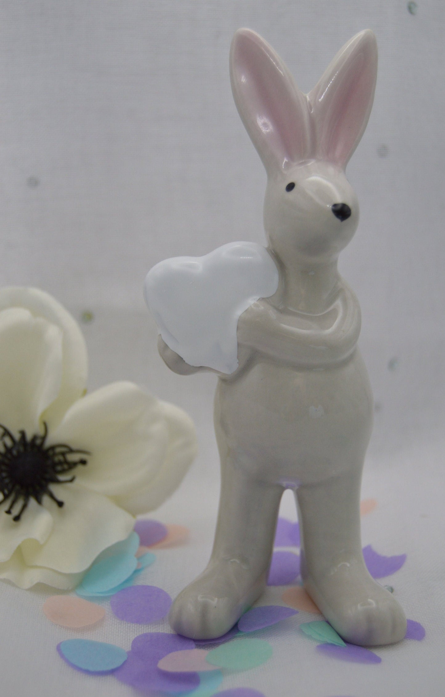 Cute Ceramic Rabbit Ornament Holding Heart