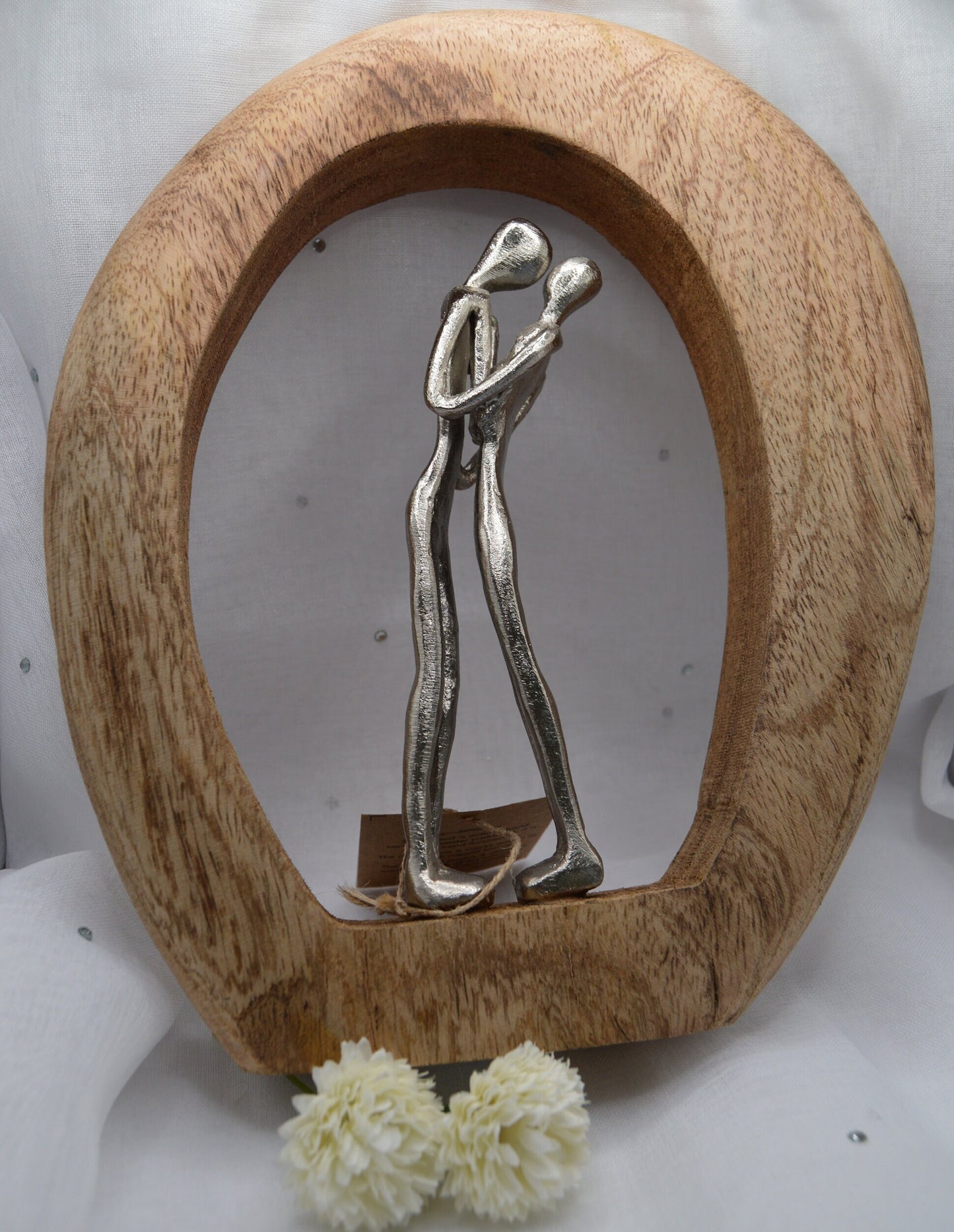 Aluminium Couple Inside Mangowood Arch, Mangowood And Aluminium Kissing Couple Decoration, Perfect Ornament for any room in the house.