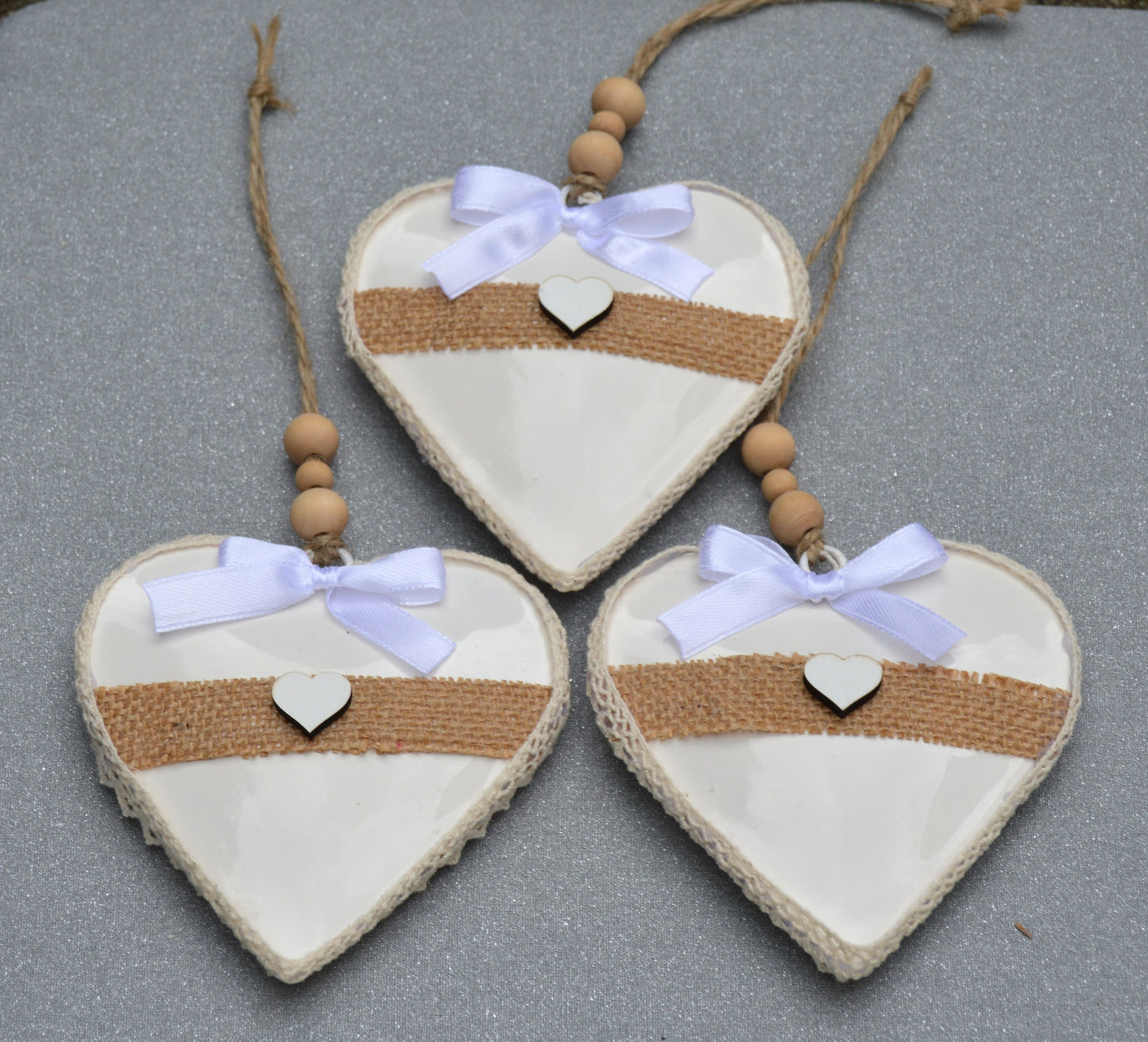 White Enamel Hanging Heart 10cm. Calon Gwyn, Wedding, Priodas.