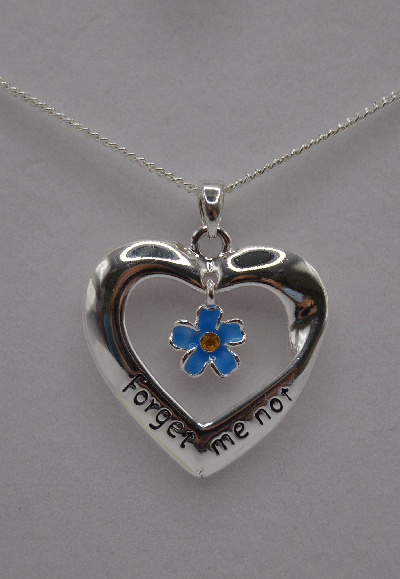 Forget-me-not Neckless, Forget me not Pendent, Heart shaped, Blue flower, Forget me not Engraving, Jewellery
