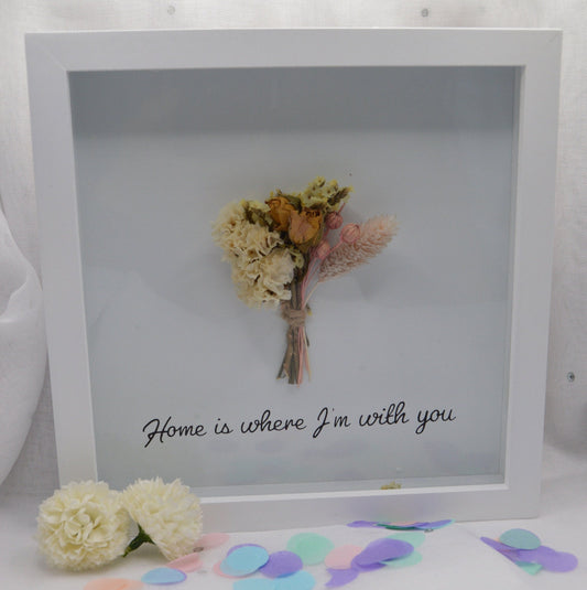 Dried Flowers Plaque, Frame, Thick white wooden frame, size 20cm, Home, Love, Mr & Mrs.