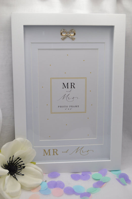 Mr & Mrs Photo Frame, Size 4x6, Wedding, Diamante Bow, Wooden Frame, Wedding