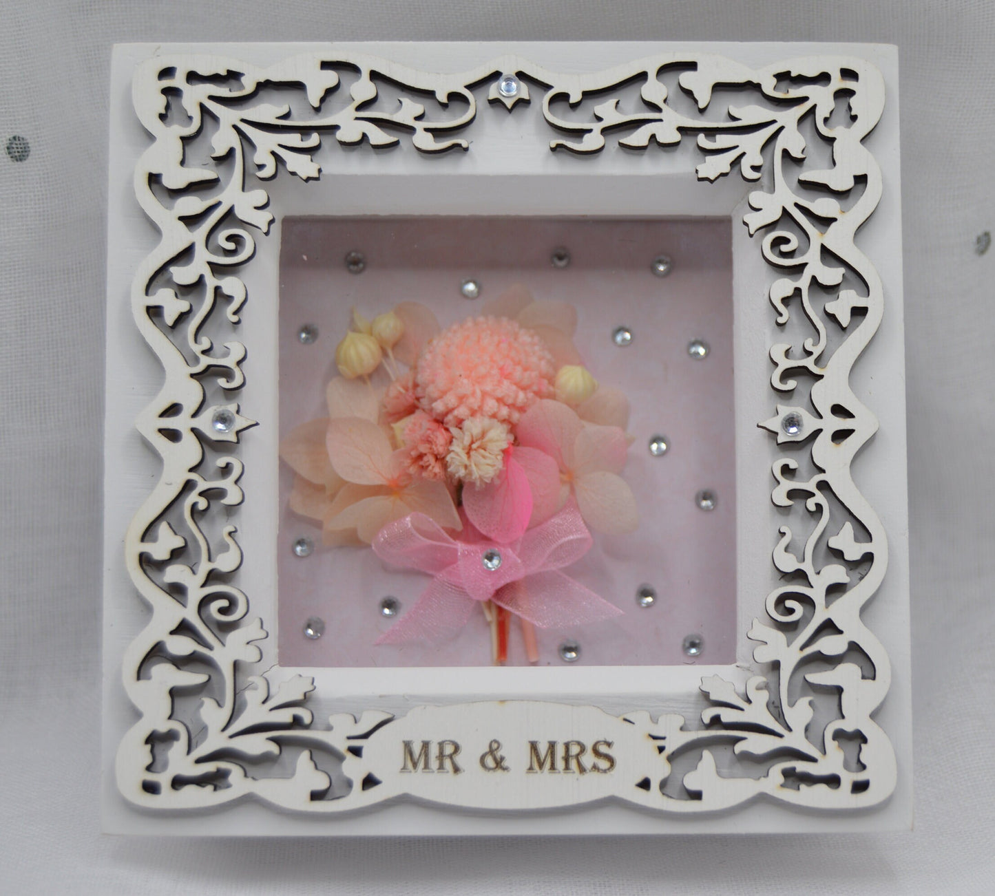 Dried Flowers Box Frame, Frame, Thick white wooden frame, Thank You, Diolch, Cymraeg, Welsh, Plaque, Small, Mr & Mrs.