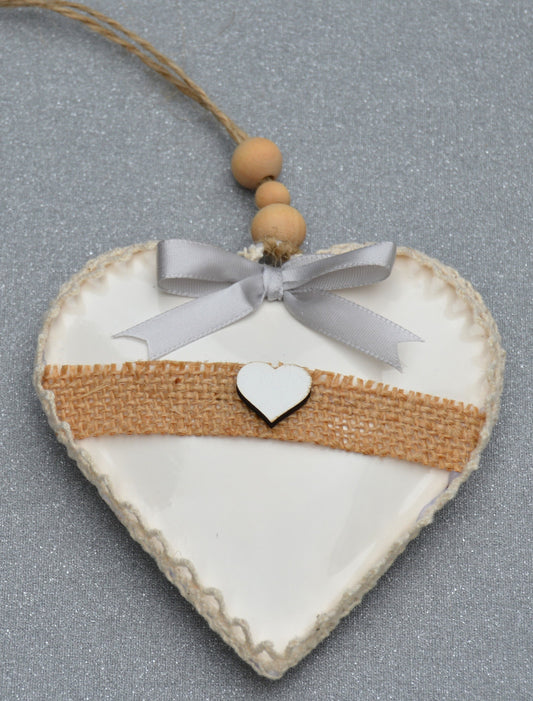 White Enamel Hanging Heart 10cm. Calon Gwyn, Wedding, Priodas.